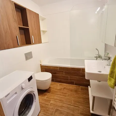 Bright New Build With Garage, Great View * Pozsony